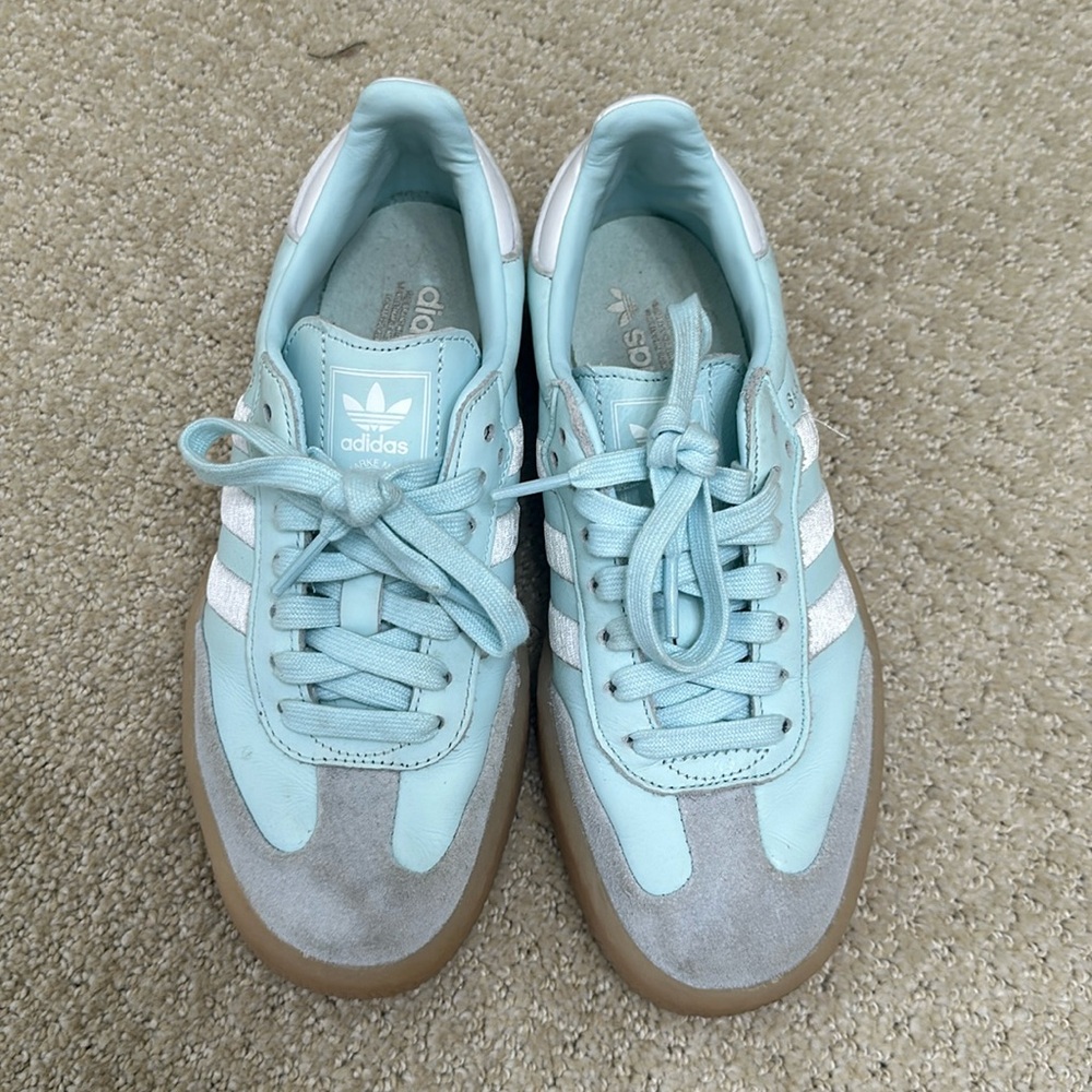 5.5 Adidas originals sambae - light blue and white with gum sole
